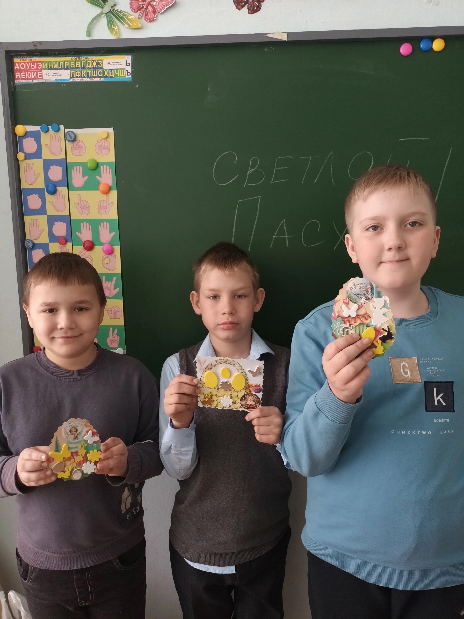 Скрапбукинг (пер.«книга из вырезок»).